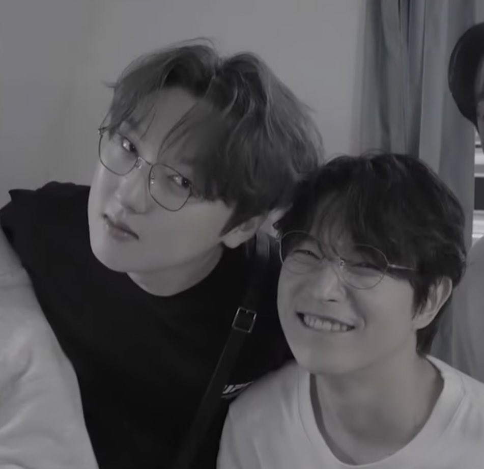 Frpeach_0308's tweet image. 이 둘이 붙어있으면..
형오가 정말로 ‘동생’ 그 잡채 모먼트를 보여줘서
미칠거같음좋다..귀여워...이거지예