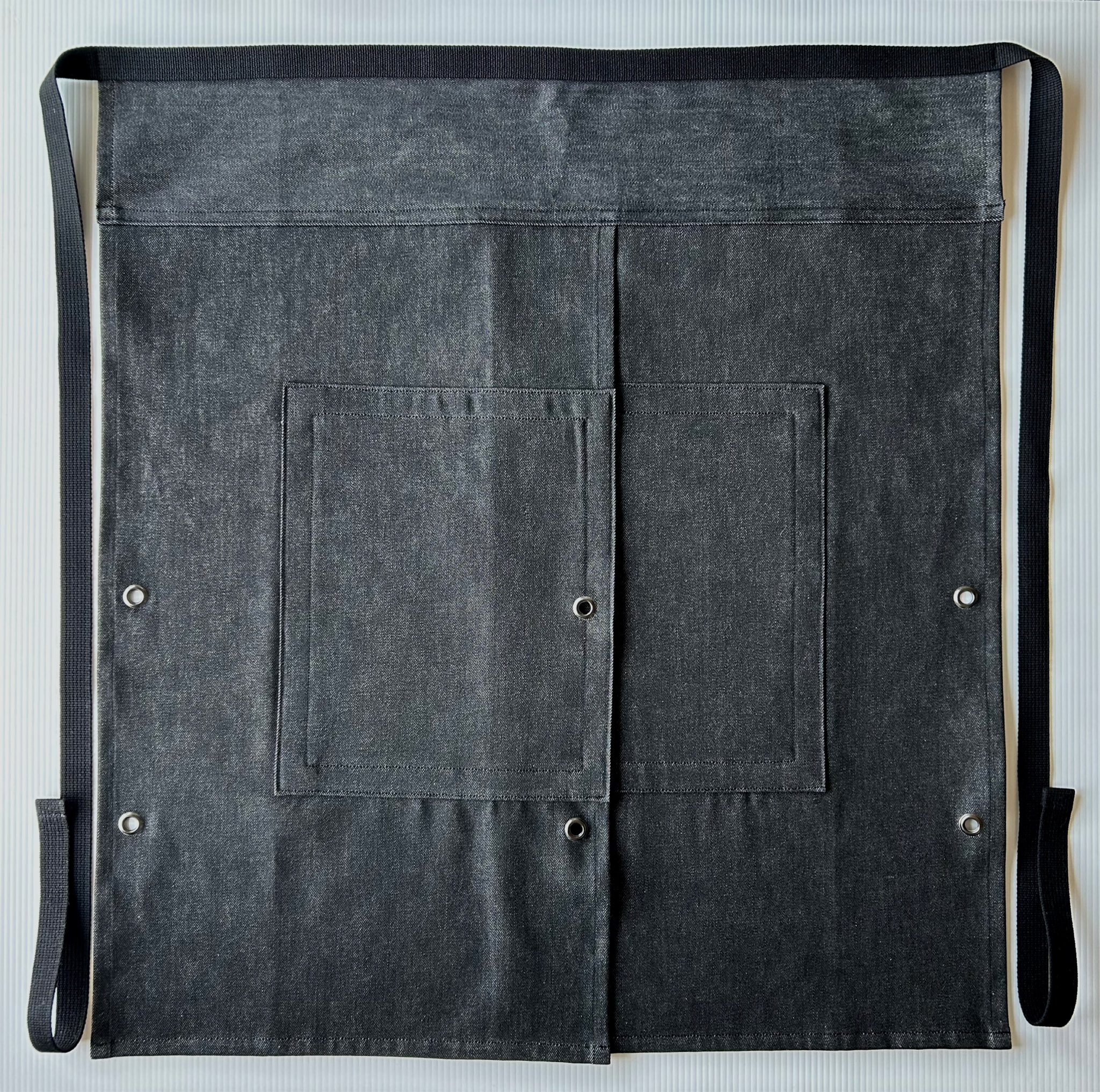 削蹄用エプロン - Search / X