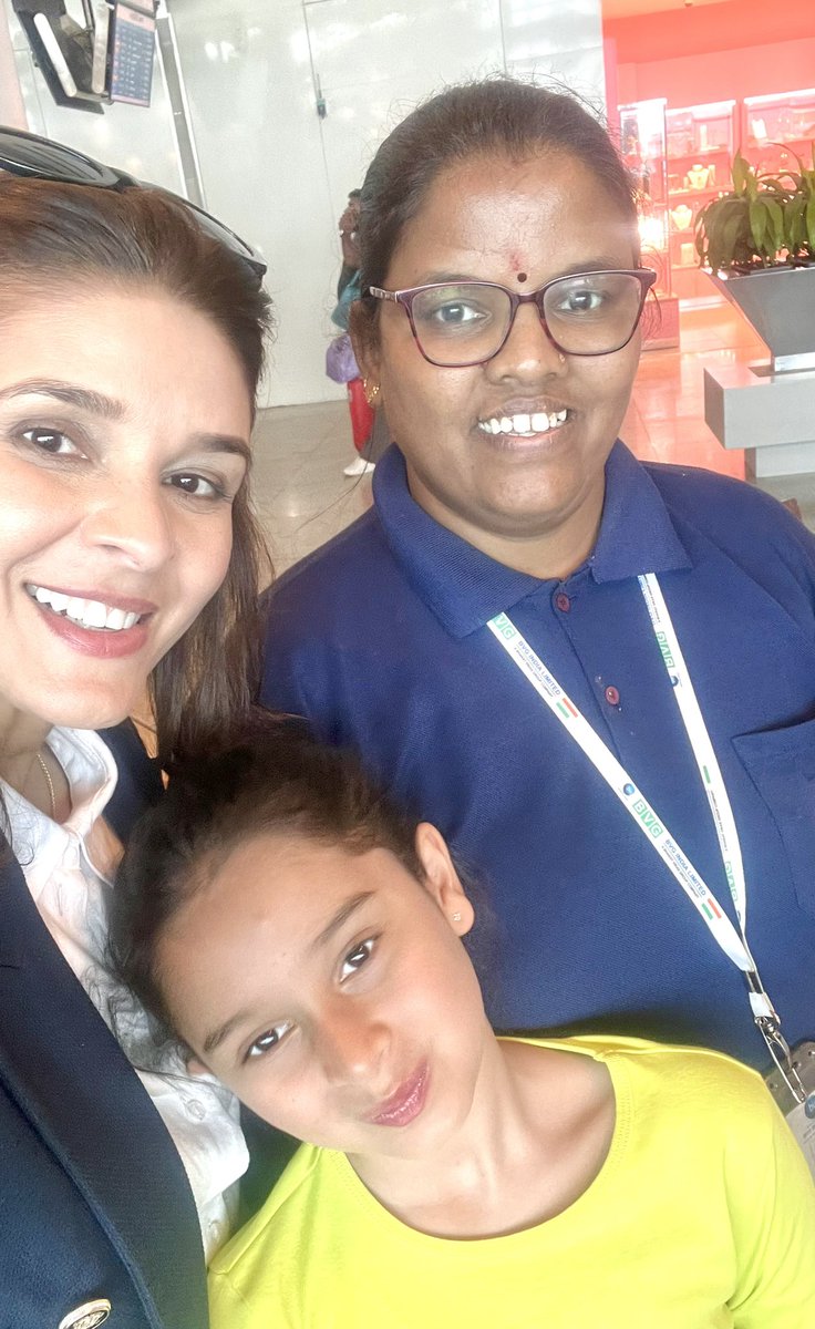 “If you believe in yourself and have dedication and pride. No job is too small” Enormous respect for #Sailaji for her remarkable service & love for her job. Each WC was spotlessly clean. . Please meet her & say a hello 👋 (Mumbai. Terminal 1 alfa2lt washroom)