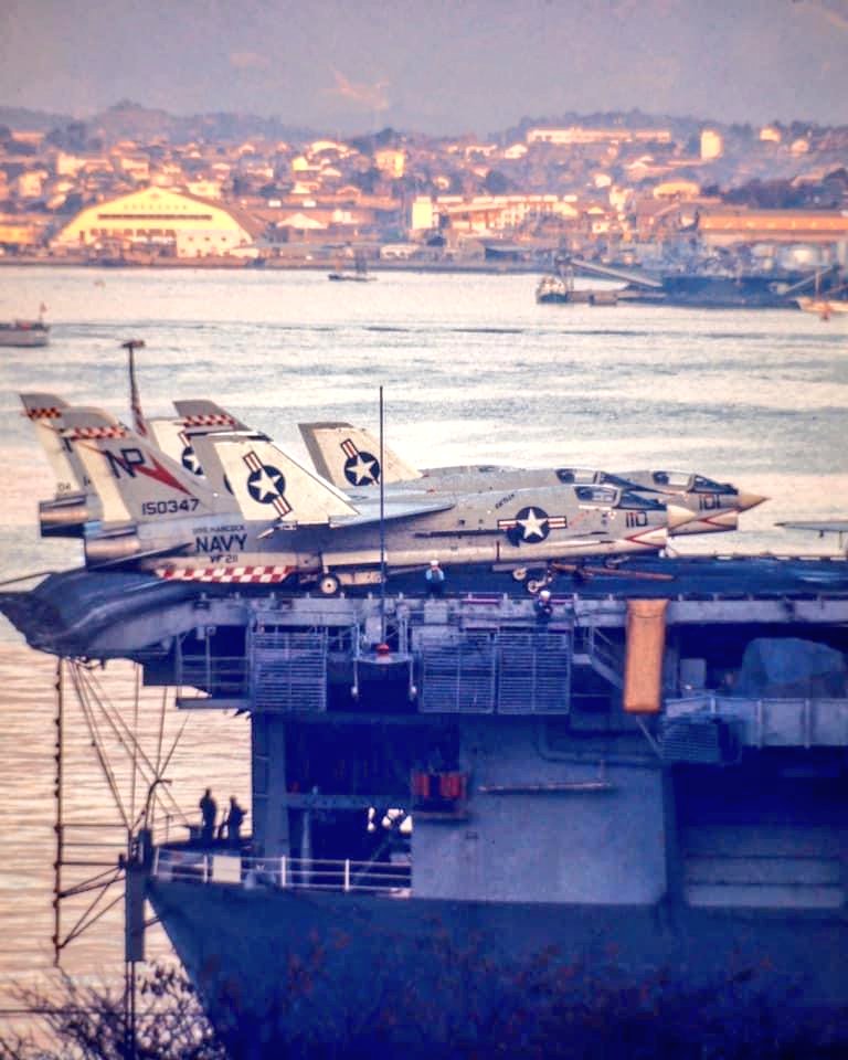 Naval fighters

#F8JCrusaders #VF211Checkmates

📷 1969 #USSHancock CV19
#Sasebo #Japan

@USNavy 🇺🇸 @NavalInstitute