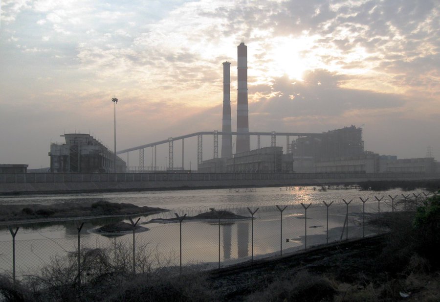 This report by ISEP Fellow Gireesh Shrimali and Abhinav Jindal discusses the financial benefits of repurposing #TamilNadu’s old #coal plants. It finds that the benefits of repurposing would far outweigh the costs of decommissioning: climateriskhorizons.com/research/TN_Re…