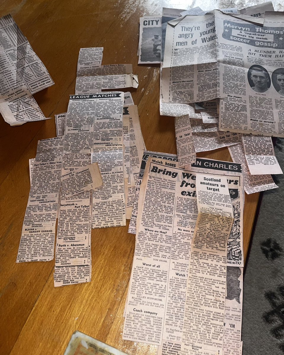 Being a student and historian of the welsh football leagues I’m always pleased to obtain new material I’ve recently gained a whole folder of south wales echo clippings Sorted into city , league and international piles So much fascinating reading #Welshfootballmemories