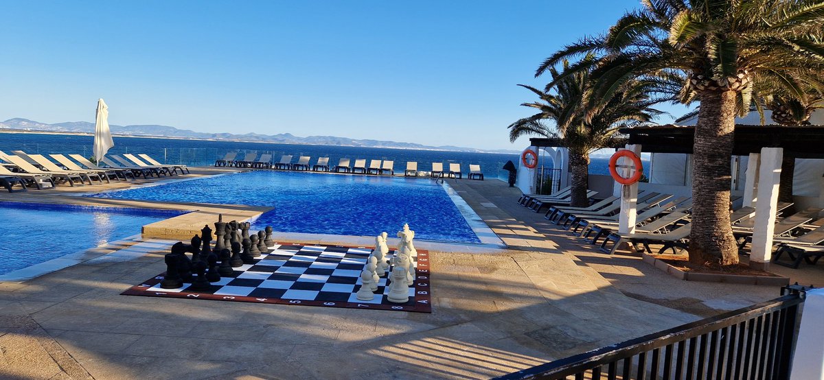 TarjeiJS's tweet image. Not such a bad place for a chess tournament! #ChessInParadise