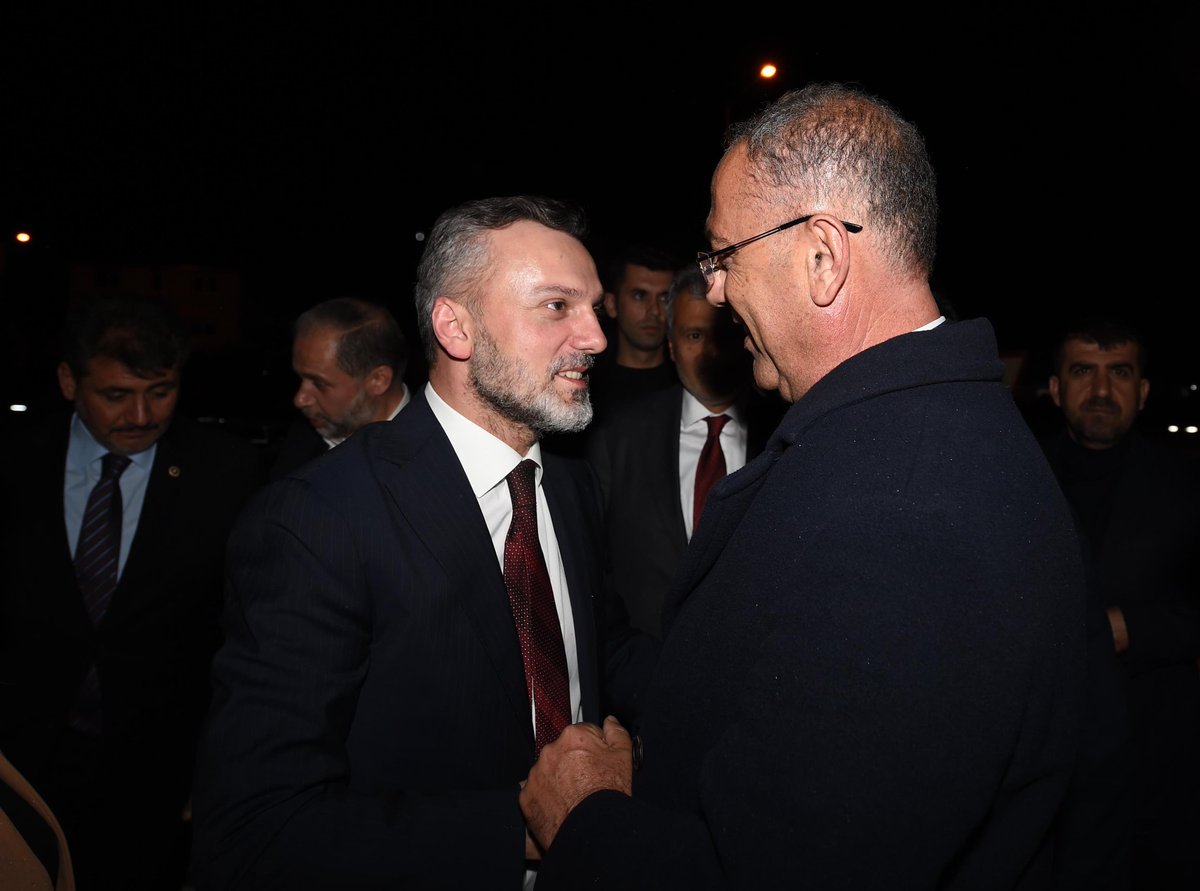 inaciyapar's tweet photo. AK Parti Genel Merkez Teşkilat Başkanımız Sayın Erkan Kandemir, Partimizin Hatay İl Yönetim Kurulu ve İlçe Başkanları ile toplantımızı gerçekleştirdik.

Hatay için, Antakya için durmak yok, birlik beraberlik içerisinde çalışacağız..💫 https://t.co/S1VDBIzBQk
