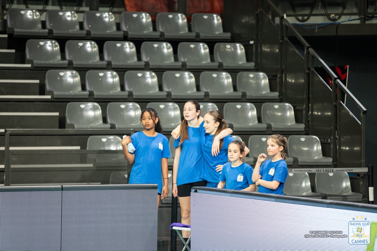 La saison se termine, et nous souhaitons remercier nos ramasseuses de balles, qui ont étaient très réactives et présentes à chaque match à domicile au plus près des joueuses professionnelles.💪🏐