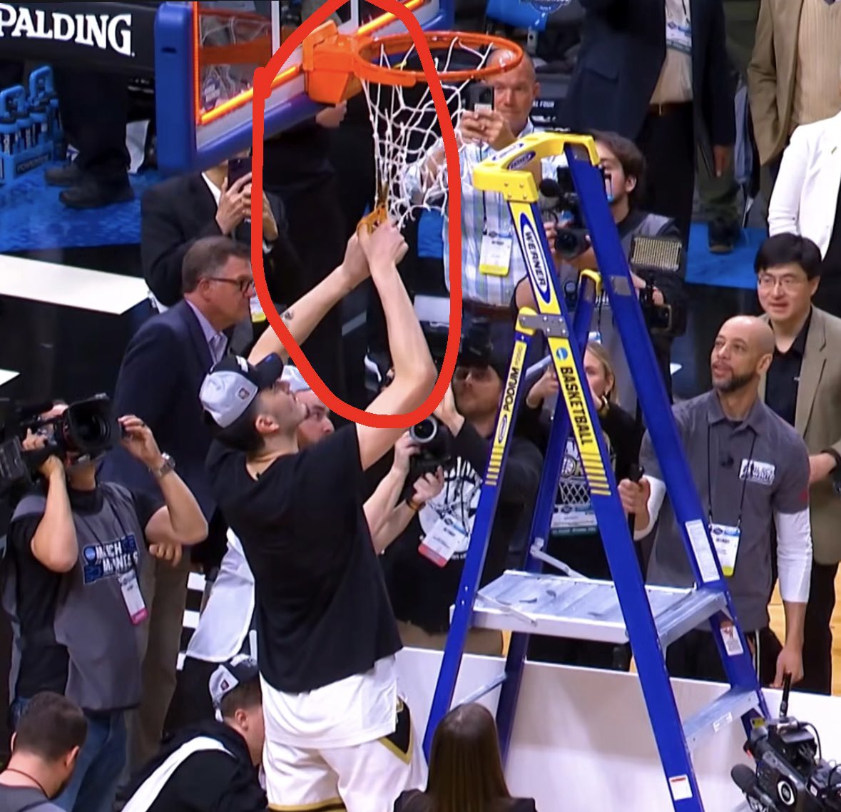 “Made the cut” for One Shining Moment. What an honor 🤣🤣