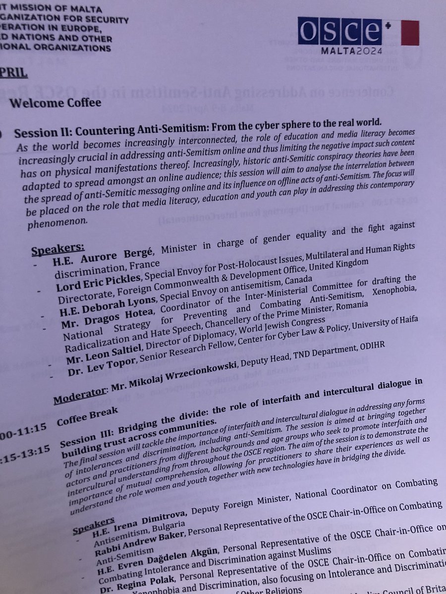 A la Conférence de l'OSCE sur l'antisémitisme, avec la Ministre @auroreberge , qui est intervenue au nom de la France. L'antisémitisme est un fléau qui s'en prend non seulement aux Juifs, partout dans le monde, mais qui est aussi une attaque contre nos démocraties et nos valeurs!