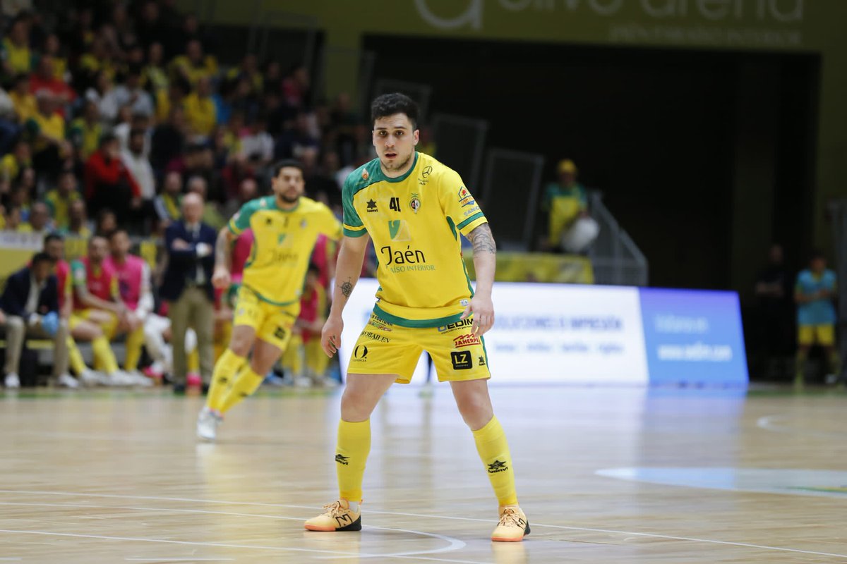 🚨MATI ROSA EN FUTSALMANÍA‼

Esta tarde <a href="/MatiiRosa/">Matii Rosa</a> estará con nosotros para comentar la actualidad del <a href="/JaenFS/">Jaén Paraíso Interior FS</a>.

¿Te lo vas a perder? A partir de las 16:00h, te esperamos.

Enlace: youtube.com/live/ksa0-zMvY…