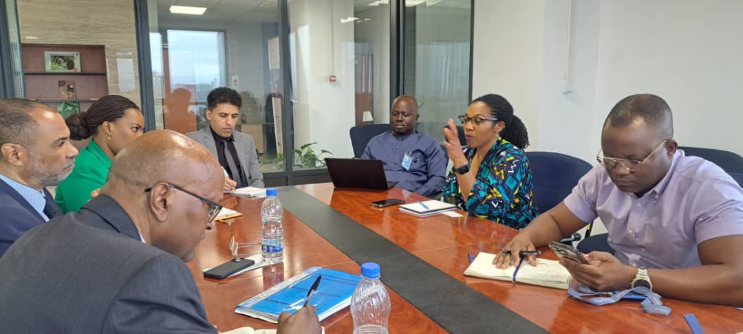 I had an informative exchange of views with Ms Madeleine Nyiratuza, @UNDP Regional Technical Advisor for Water, Oceans, Ecosystems & Biodiversity in Africa on blueconomy, African #SIDS and the nexus between trade, environment & development.