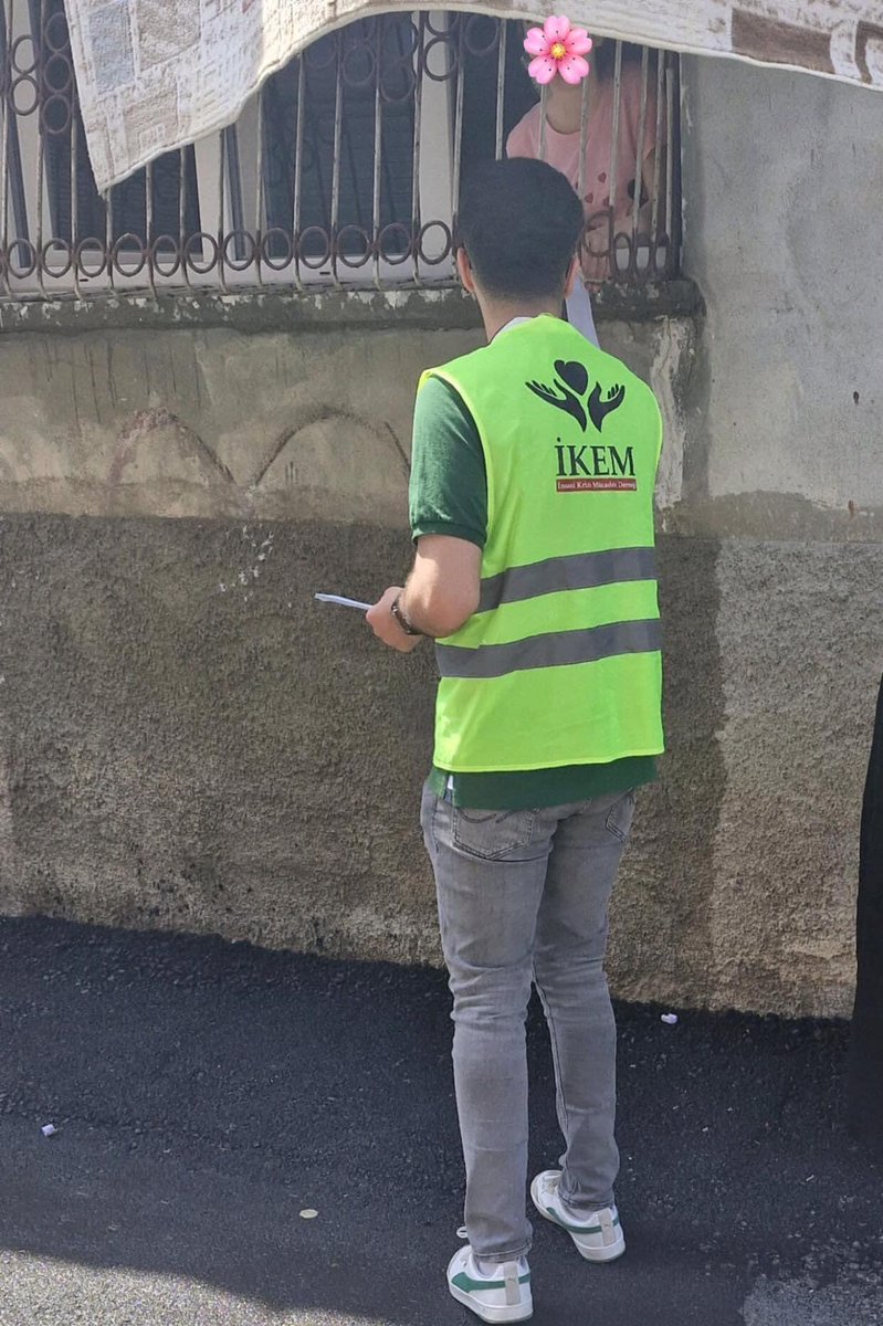 İKEM olarak çalışmalarımız hızla devam etmektedir. Bayram öncesi nakit yardımlarımızı yetim ve ihtiyaç sahibi ailelerimize ilettik.