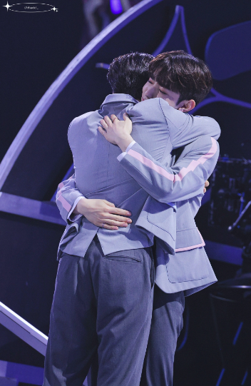 AboutMusicYT's tweet photo. Sung Hanbin and Zhang Hao at the finals of Boys Planet, one year ago today. https://t.co/hjOLa3zcrC
