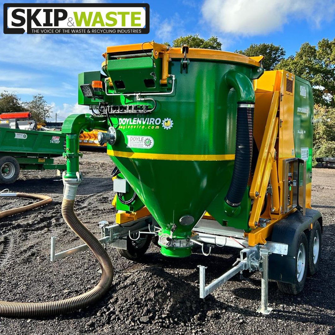 SkipHireMag's tweet image. Doyle Machinery is your ultimate destination for top-notch machinery solutions. 🛠️ Showcasing the DragonFly 40 vacuum unit (pictured) and Screenpod PortaVac PV300E – Full story on p20-21 HERE 👉tinyurl.com/4fpwnh3p 👈

#DoyleMachinery #MachinerySolutions #SuccessStories