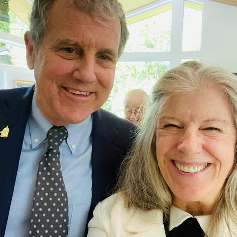 PDA co-founder and Advisory Board Chair Mimi Kennedy with Senator Sherrod Brown. We supported Sherrod Brown’s first Senate run. A progressive from the get-go - and still running strong! @MimiKennedyLA