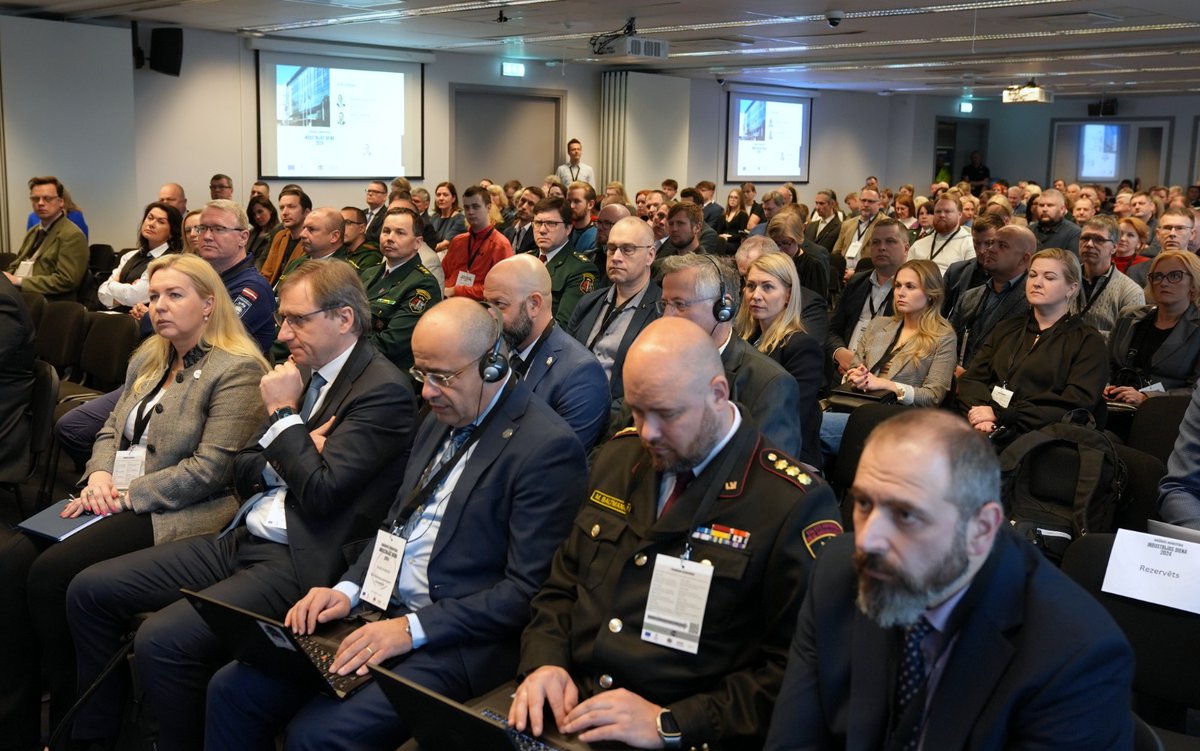 <a href="/DAIF_Latvija/">DAIF Latvija</a> aicina ieskatīties <a href="/IeM_gov_lv/">Iekšlietu ministrija</a> Industrijas dienas 2024 norisē un dalībnieku paustajās atziņās.  #partnerībasspēks #drošība #industrija #pētniecība #inovācija Pateicamies par atbalstu #Citrus_Solutions un #ESfondi Vairāk:federacija.lv/lv/jaunumi/iek…