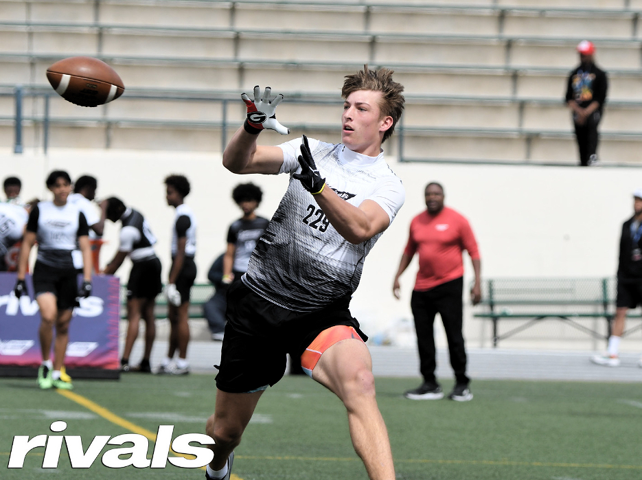 Levenson's Awards - OT7 Dallas Week 1: Click here: bit.ly/3J9DDUG The first OT7 (Overtime 7v7) event of the spring was held this weekend in Dallas. ATH Mark Bowman (Mater Dei) stood out.