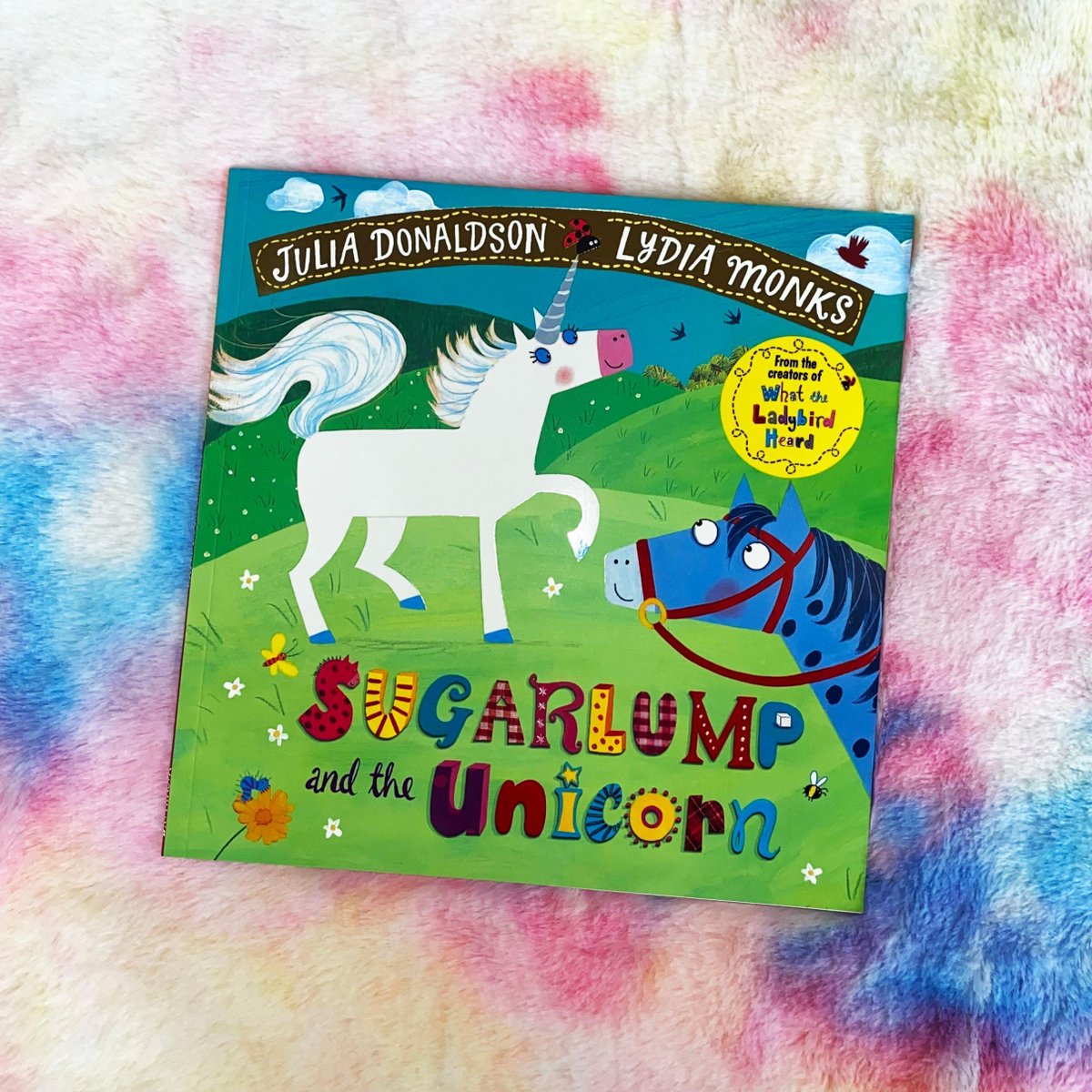 Happy #NationalUnicornDay 🦄! Today we are sharing a sprinkle of magic with this rhyming read-aloud picture book, perfect for any little unicorn lover, by the bestselling partnership behind the What the Ladybird Heard series.✨ buff.ly/3J7oUcU