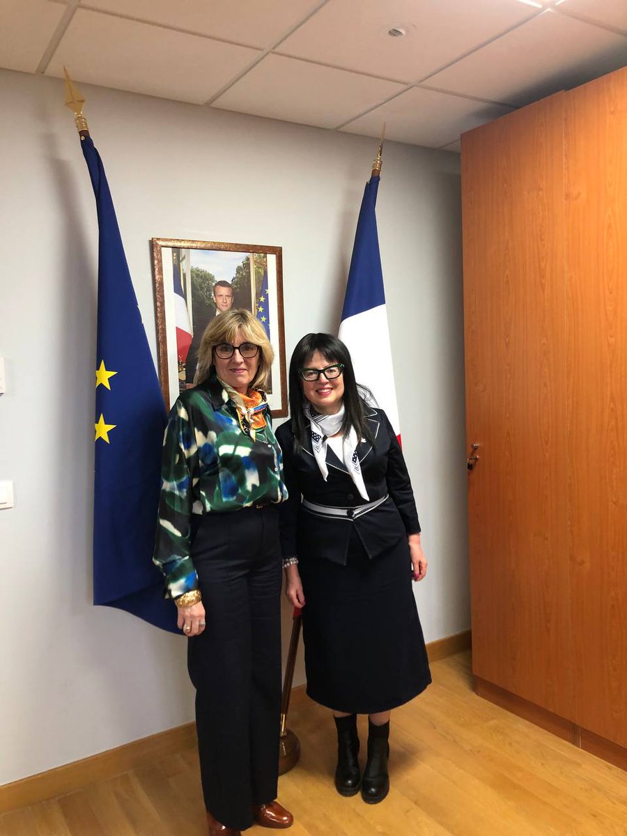 Le 2 avril, Mme @VerdierJouclas a rencontré Mme Gisèle Grosz, présidente de la commission des affaires internationales à l'Union Fédérale des Anciens Combattants. L'occasion de présenter les missions de la commission et mettre en place des actions partenariales avec l'Office.