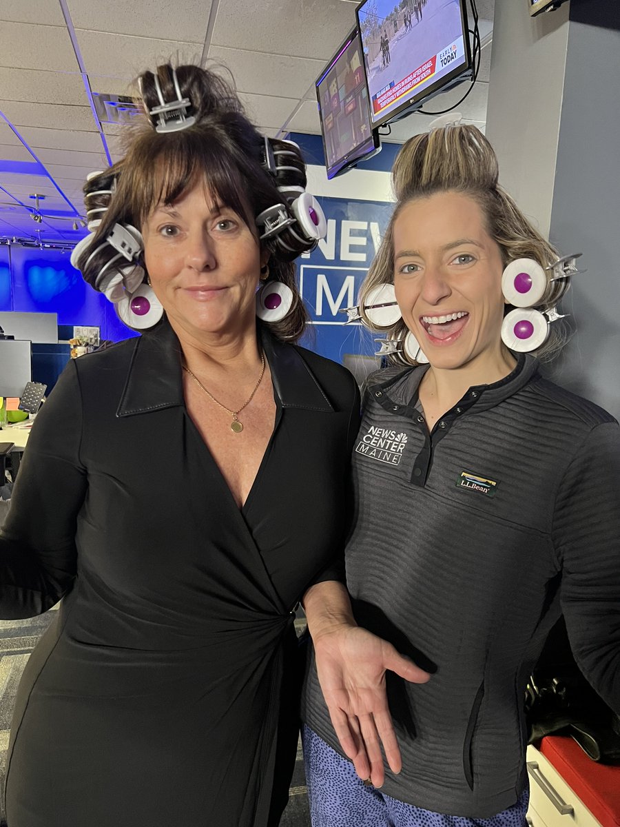 You've heard of bedhead but have you heard of rollerhead? This is how the women of The Morning Report begin their shift. You can't be shy about makeup and hair in the newsroom. We see 'em at their best and their not-so-polished selves. ♥💄👩🏻👱🏻‍♀️