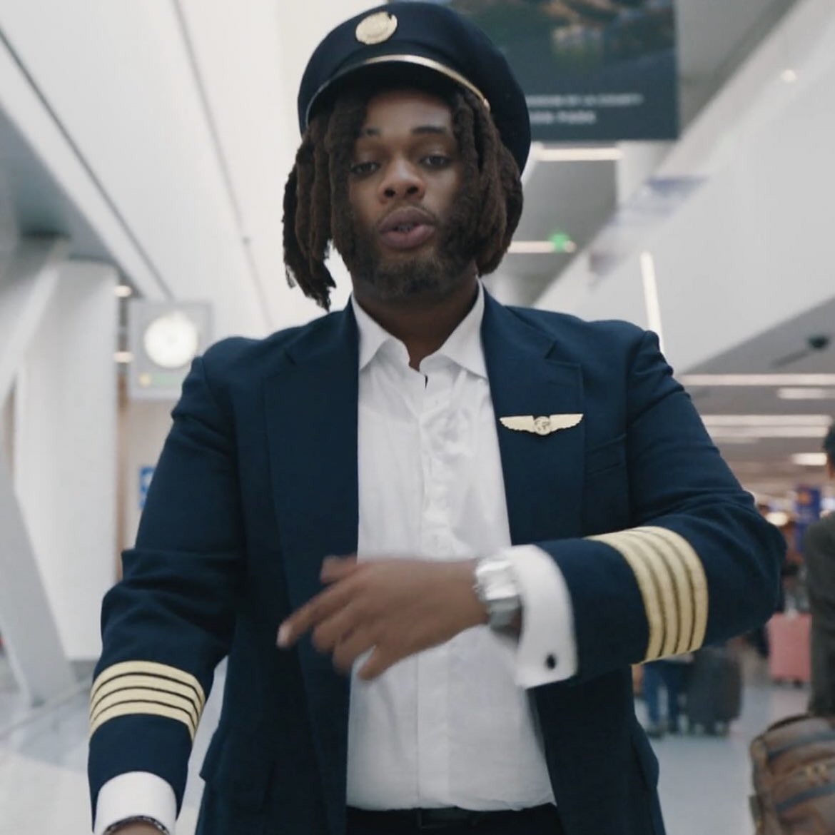 Spacenoval's tweet photo. New Bnxn &amp; Ruger OTW👀⏳ https://t.co/khI4wVBsDt