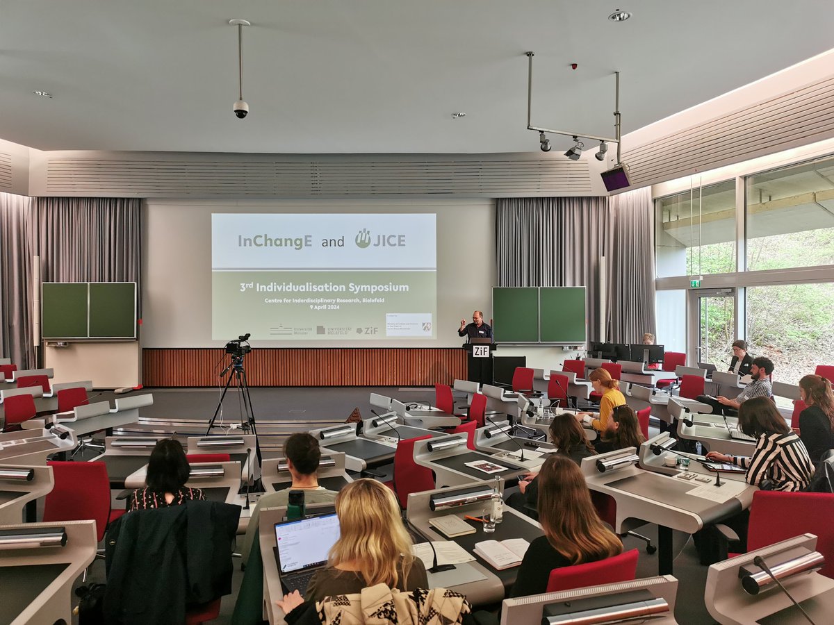 The 3rd Individualisation Symposium at @ZiF_Bi funded by @MKW_NRW has just kicked off with a warm welcome by JICE director Jürgen Gadau. We are looking forward to a lot of exciting interdisciplinary talks and discussions!