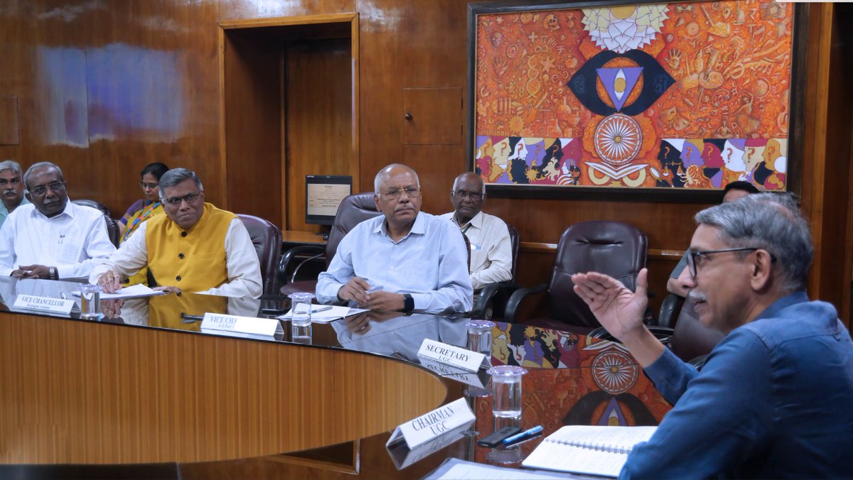 Deemed to be University Leaders’ Meet: UGC Chairman Prof. @mamidala90 attends another Review Meeting with Vice-Chancellors of Deemed to be Universities at UGC New Delhi. This is part of an ongoing series of in-person meetings with Vice-Chancellors for discussions and…