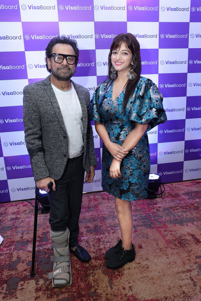 Inspiring conversation with the phenomenal Director Anees Bazmee! 
Visaboard would be revolutionizing the visa consulting experience globally.  Stay tuned for groundbreaking tech and solutions!  @aneesbazmee

#anujasahaiofficial #aneesbazmee #visa #consultancy #visaboard