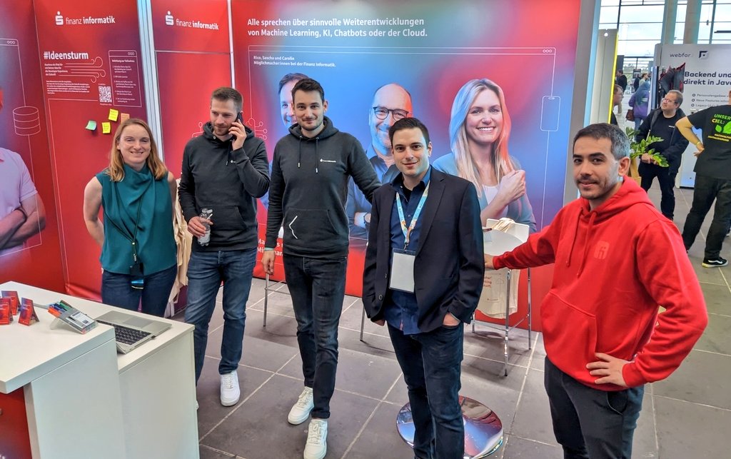 bmarwell's tweet image. Besucht uns am Messestand der @FI_FFM (Finanz Informatik) auf der @JavaLandConf!

#TeamFI #DeveloperExperience #Ideensturm #jobs