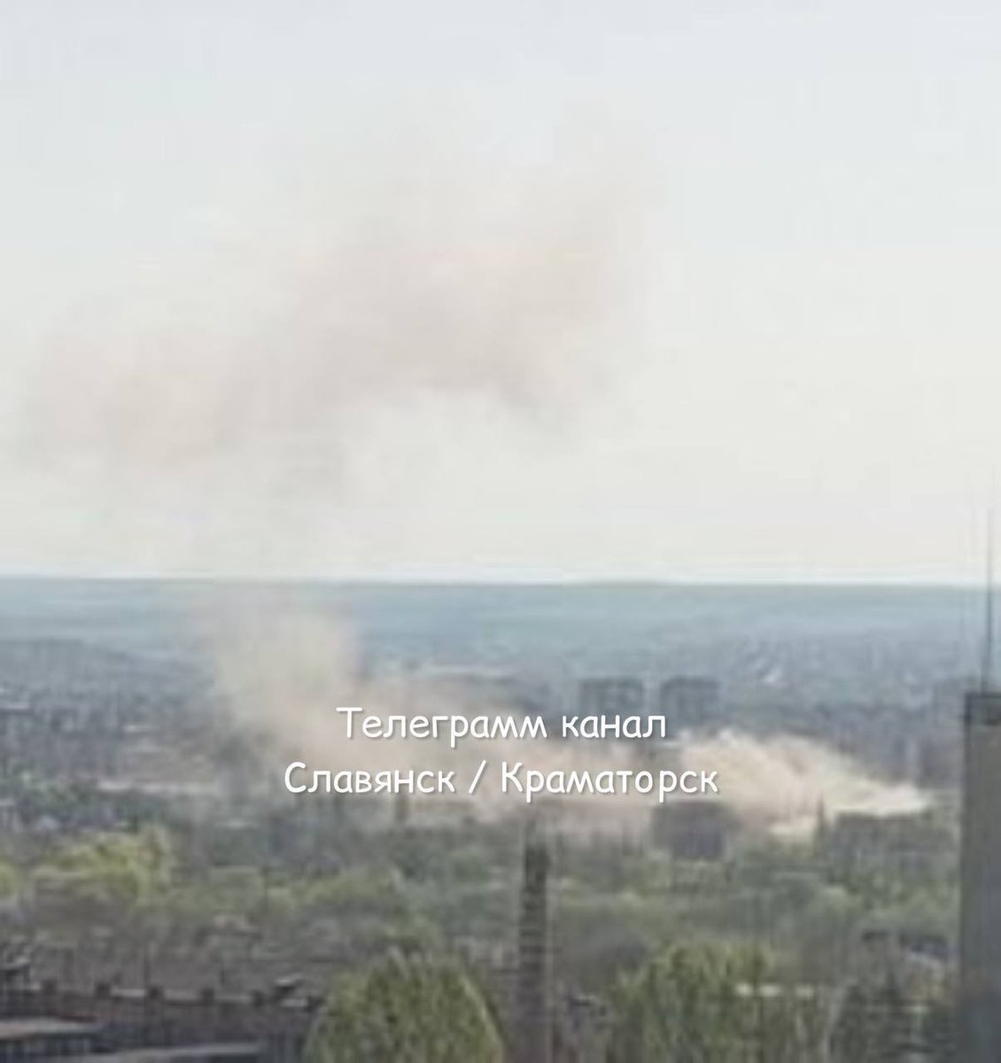 Targets in Konstantinovka and Slavyansk under attack this morning.