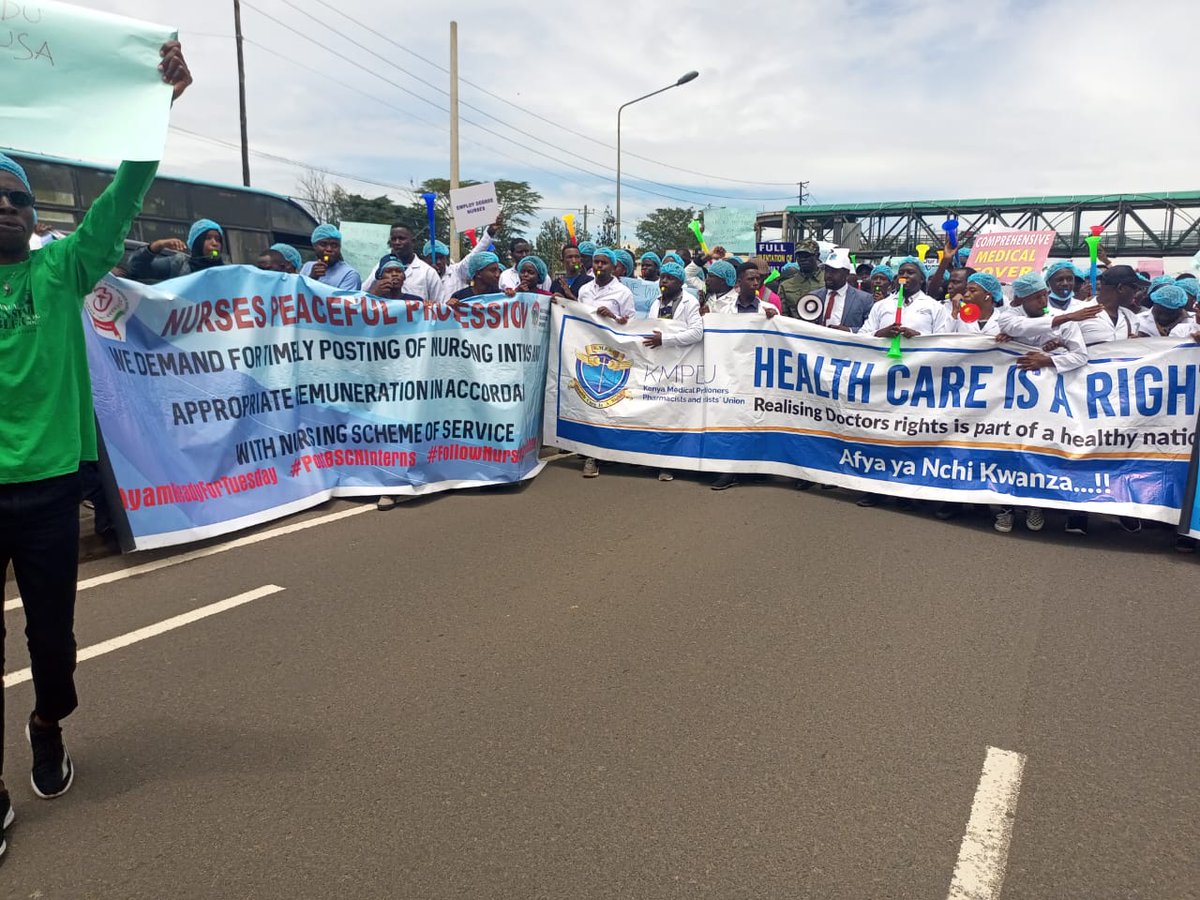 NgalulaDonald's tweet photo. Together for the common good.

#NursesMarchKE

#DoctorsStrikeKE https://t.co/6EjQrsxx6W