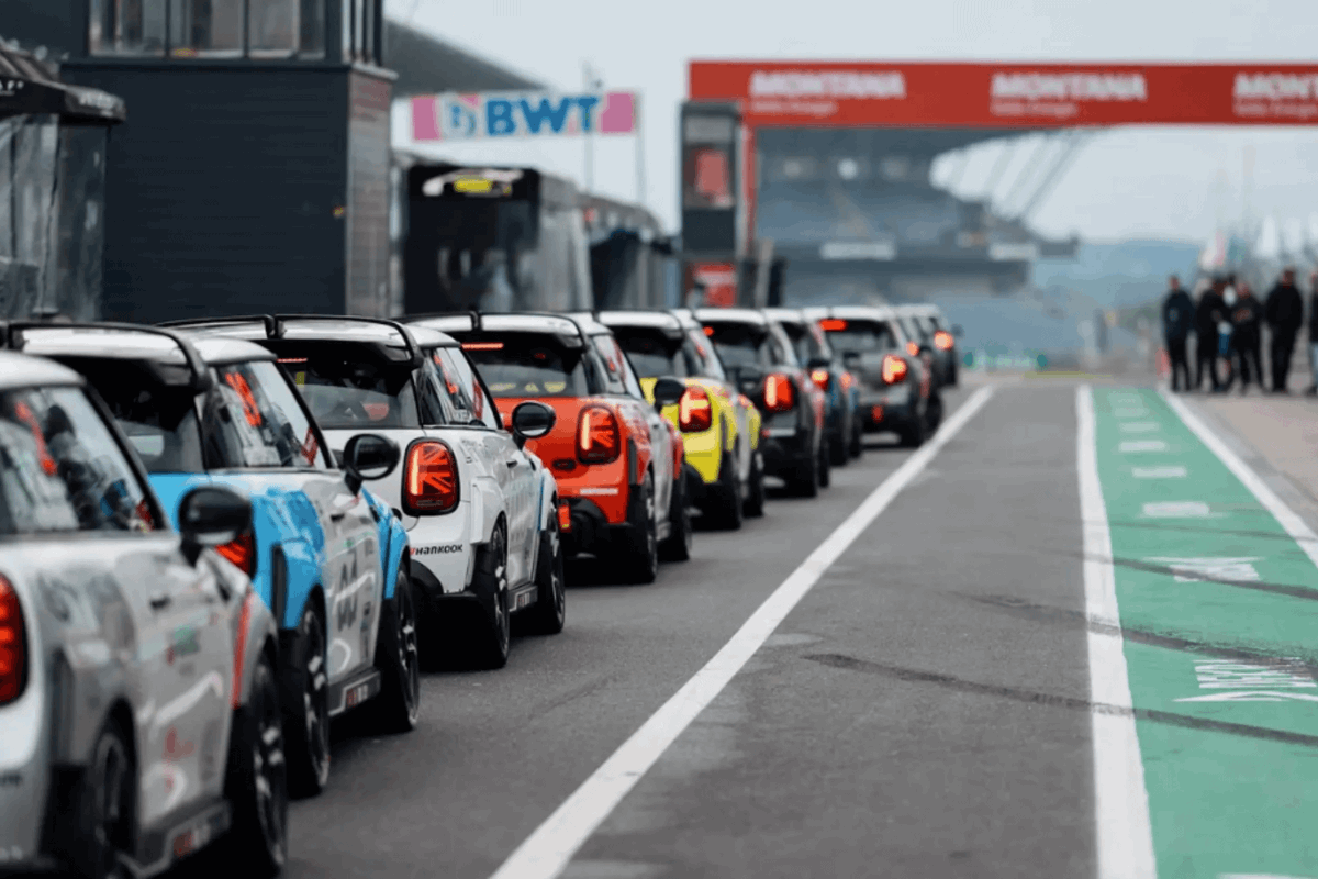 'Unexpected constraints': @NXTGenCup will not be part of the #FormulaE races in 2024

e-formula.news/e-series/e-rac…

#ABBFormulaE @FIAFormulaE #MisanoEPrix