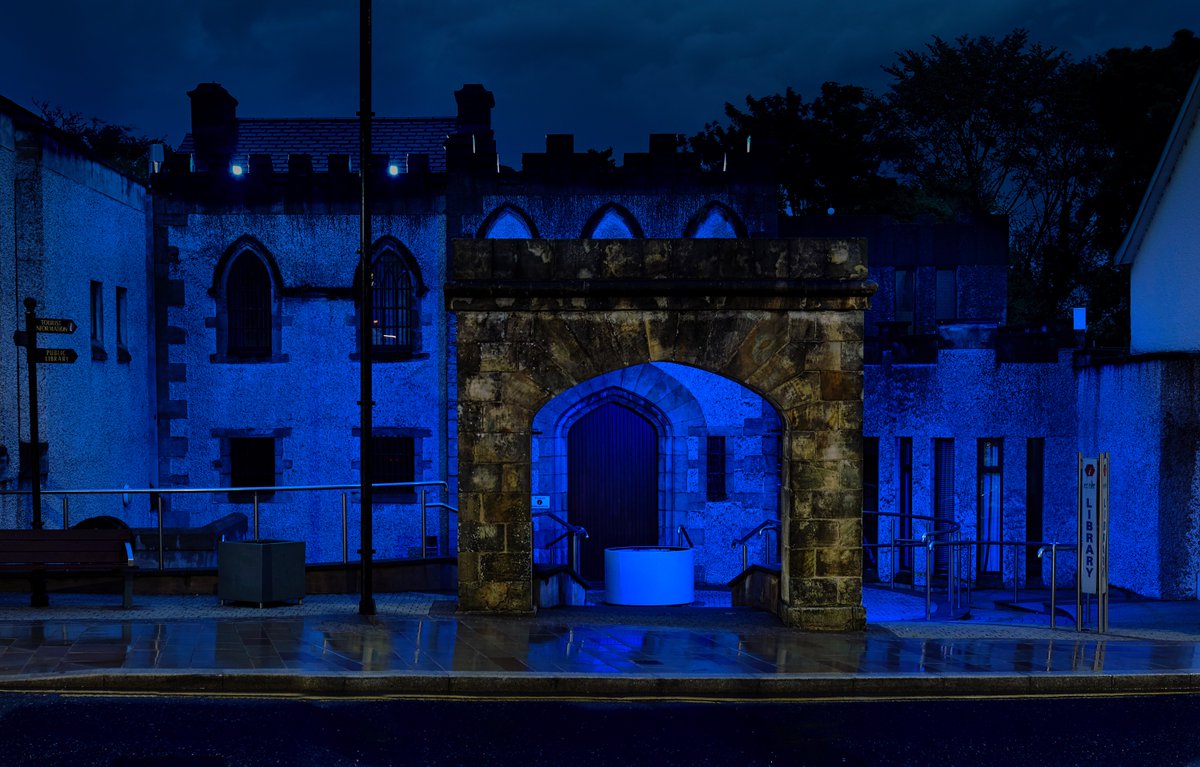 The @burnavontheatre, @hilloftheoneill & The Bridewell will light up blue tonight, Friday 26 April for Global Sarcoidosis Awareness Month. Sarcoidosis is a condition where lumps called granulomas develop at different sites within the body. For more see: sarcoidosisuk.org