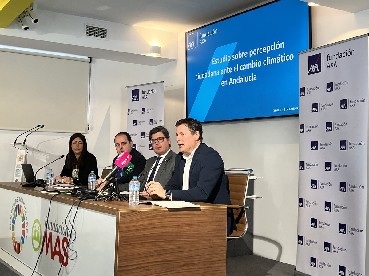 FundacionAXA's tweet photo. Esta mañana estamos en #Sevilla presentado el Estudio sobre la Percepción Ciudadana ante el Cambio Climático en Andalucía junto a 
@Ayto_Sevilla @AndaluciaJunta @SomosFundMAS 
#PorElPlaneta https://t.co/WJ9JRKkPTZ