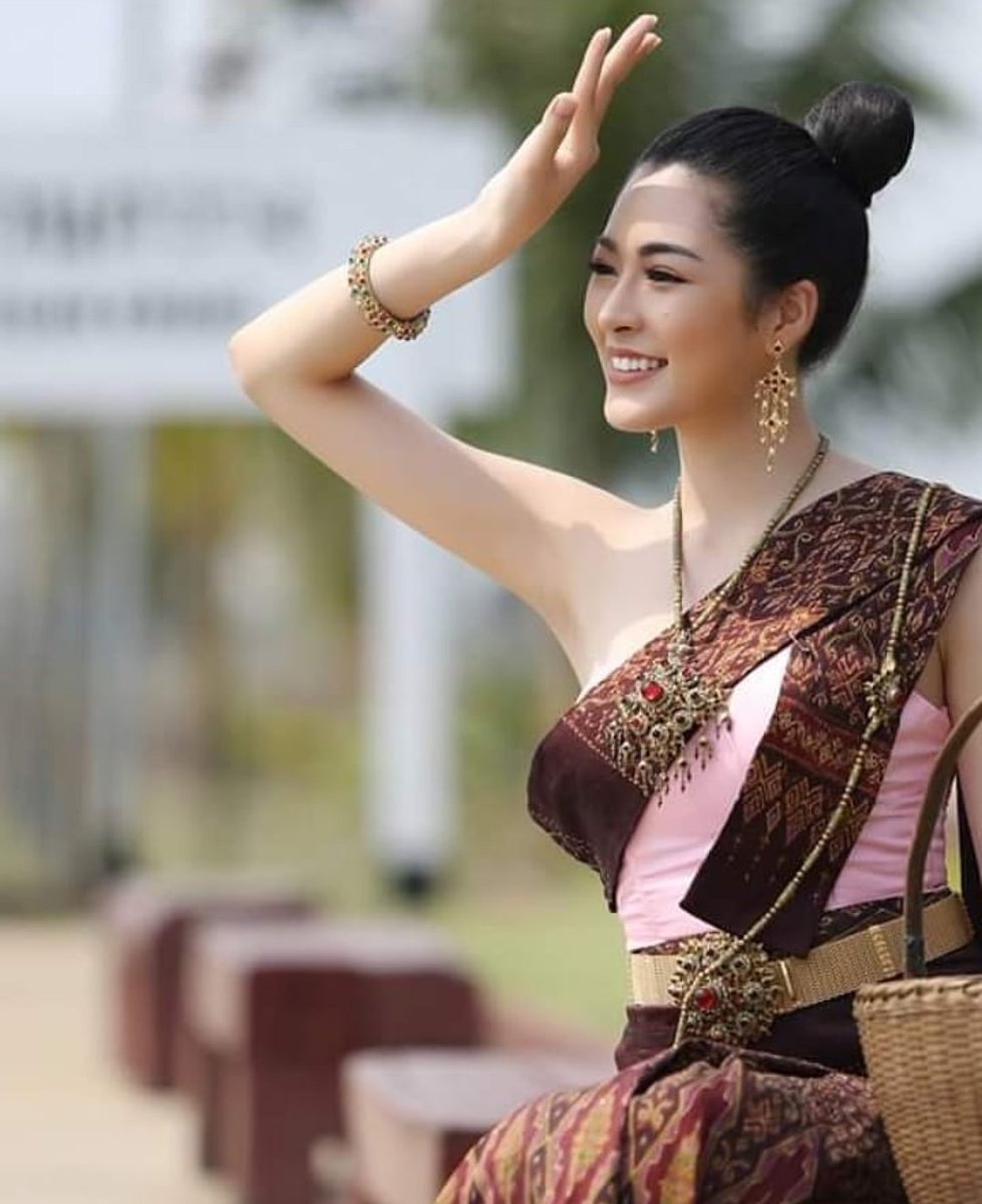 Linglingkwong_Official tweet media