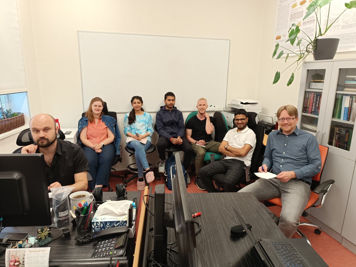 nano_osu's tweet image. Exciting seminar update! Our colleague Mirek Kolos presented intriguing findings on &quot;Electronic band gap in chromium MXenes&quot; at our research group meeting yesterday. Looking forward to more in two weeks! #Research #Nanostructures #ScienceDiscussion @Prf_Ostravska @Ostravska_Uni