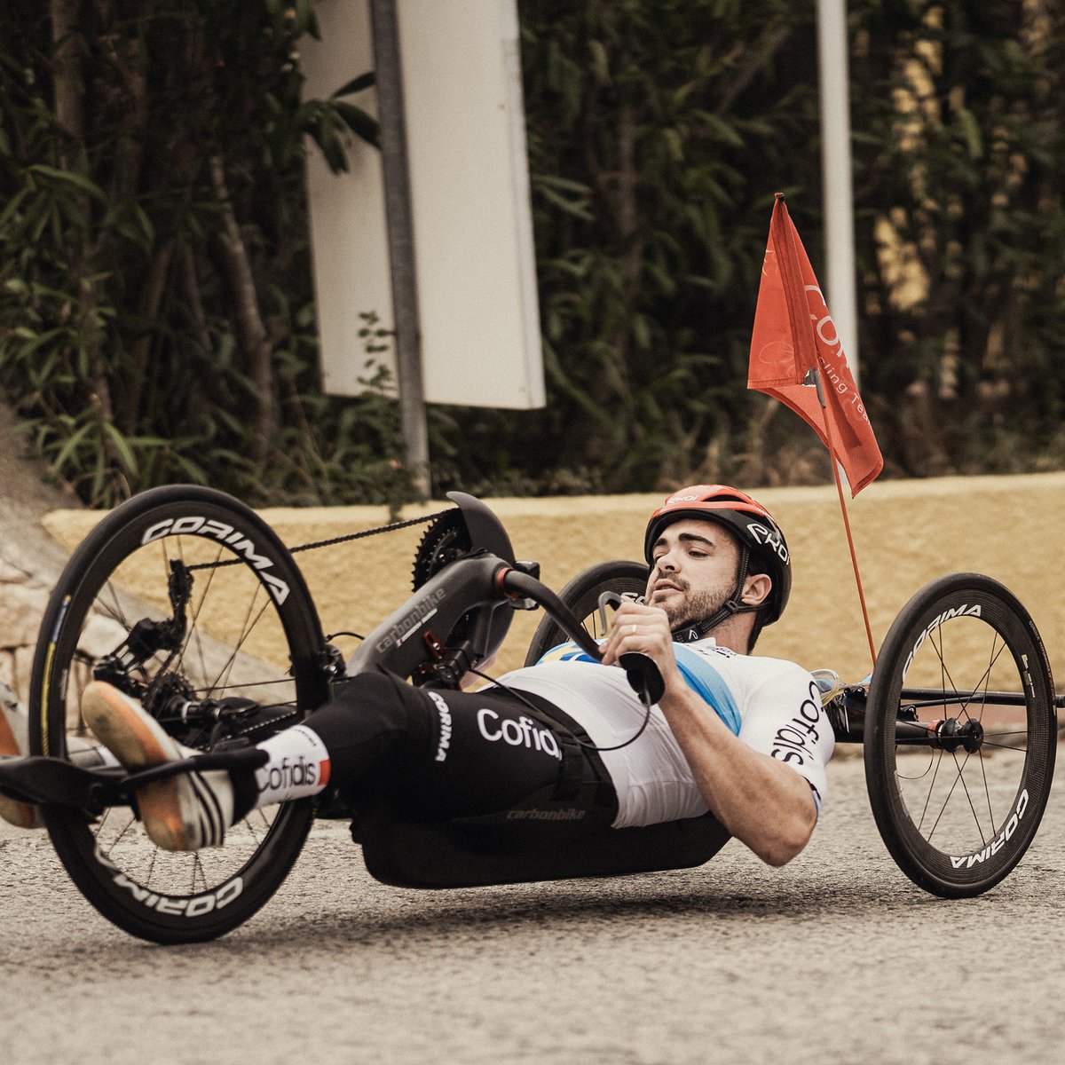 European and 13 time Franch champion Mathieu Bosredon trusts our high-performance wheels for their unparalleled quality and precision 💥 #corima #handbike #parasport #paracycling #carbonwheels #madeinfrance #cycling #handcrafted #performancewheels