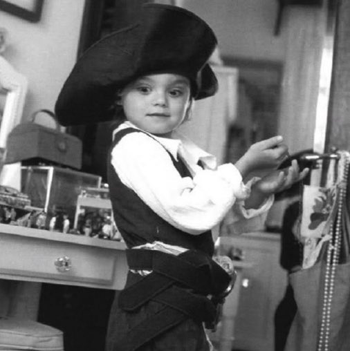 ReemDepp's tweet photo. Johnny Depp . “My boy Jack has always been a very talented craftsman. He draws really super well. He also plays music very well. He’s got a good feel for that.”

Happy birthday daddy’s boy 🎂 Jack Depp 😌 https://t.co/z4KfBs4BJ5
