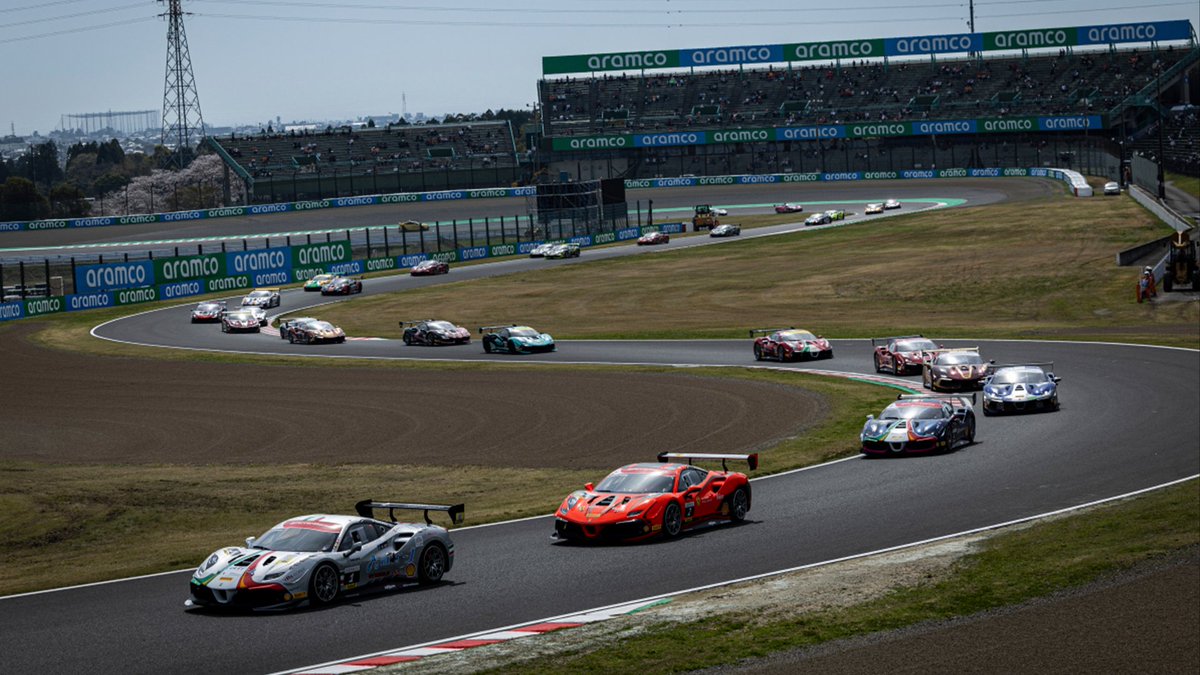 Round 1 ✅ The #FerrariChallenge season is well and truly underway 💪 Trofeo @pirellisport Coppa @ShellMotorsport #Ferrari488ChallengeEvo #FerrariCorseClienti #FerrariRaces