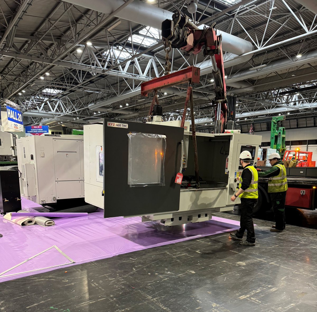 xyzmachinetools's tweet image. The first 5 of our 19 machines are down at the NEC as preparations are well under way for MACH 2024!

The show is running from Monday 15th– Friday 19th April, so make sure you come and see us on our main stand 20-140 .

#xyzmachinetools #mach2024 #machinetools