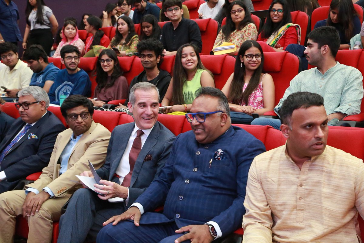 USAmbIndia tweet picture