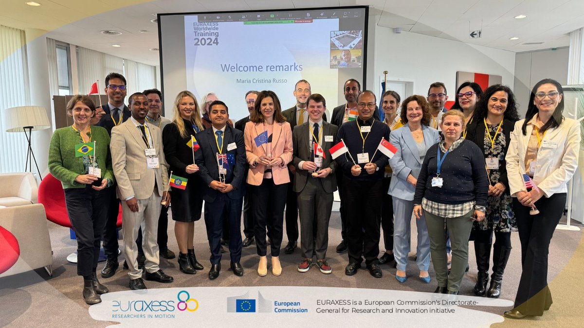 EURAXESS Africa (@euraxessafrica) on Twitter photo 🌟 Exciting News! 🌟
Ms <a href="/MariaCrisRusso/">Maria Cristina Russo</a> , Director #EUGlobalApproach and International Cooperation in R&I at the European Commission 🇪🇺, has officially kicked off the #EURAXESS #Worldwide Training on "EU Policy updates and skills development"! 🌟 Exciting News! 🌟
Ms <a href="/MariaCrisRusso/">Maria Cristina Russo</a> , Director #EUGlobalApproach and International Cooperation in R&I at the European Commission 🇪🇺, has officially kicked off the #EURAXESS #Worldwide Training on "EU Policy updates and skills development"!