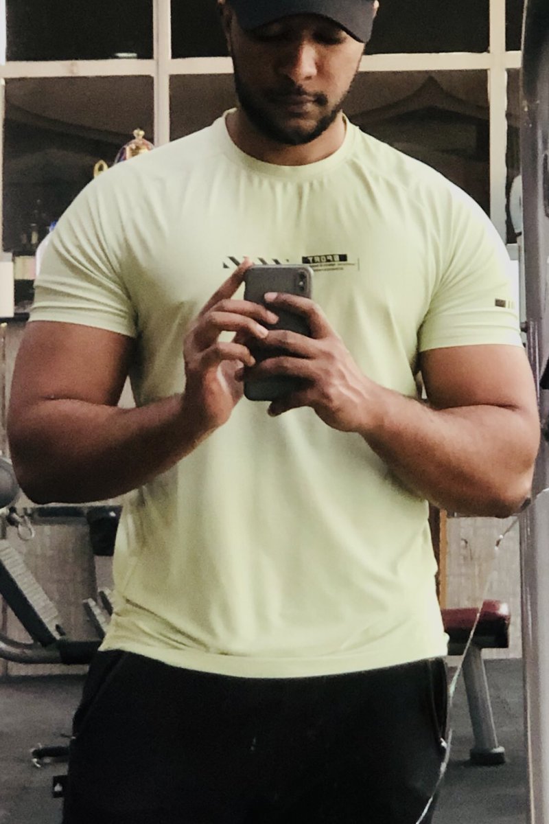 BKoOR_'s tweet photo. a whole month of exercise while fasting done ✅ #Ramadan2024 5kgs off ✅ https://t.co/QYECQ4vcdd