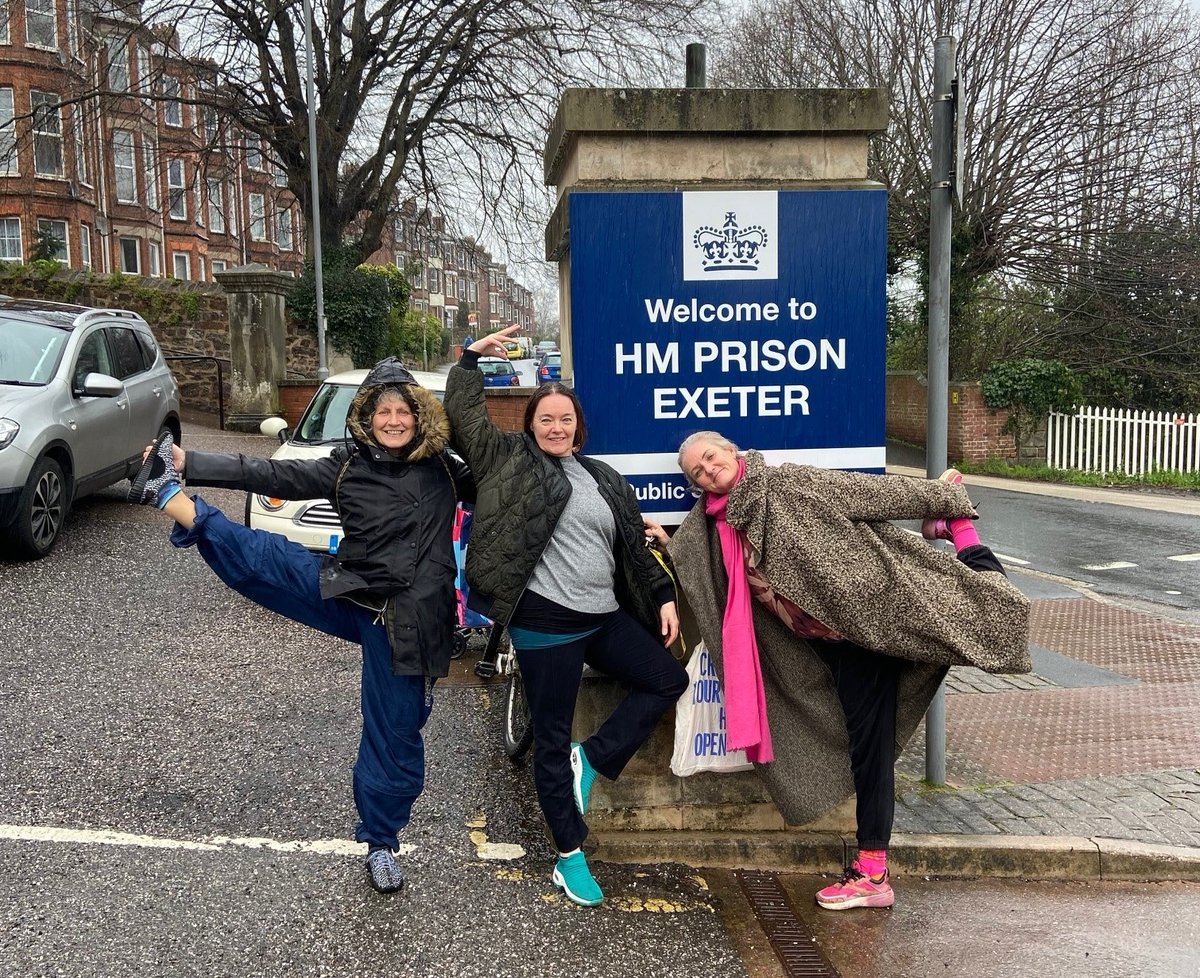 It was wonderful to share trauma-responsive yoga and meditation with prisoners in @HMP_Exeter last week. We are now getting set for the start of a 1-year contract to deliver regular classes, equipping people with practical tools to support their rehabilitation.