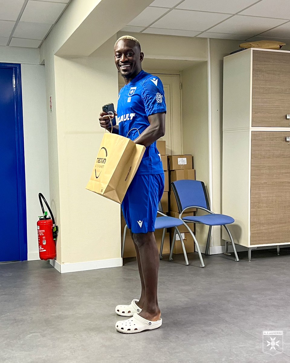 AJ Auxerre tweet media