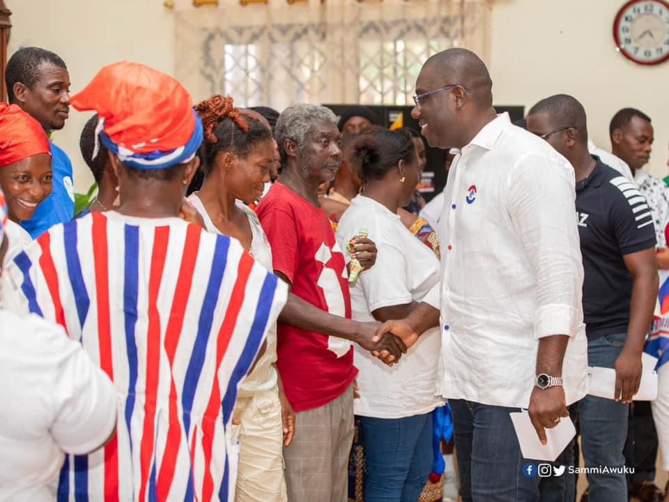 *Sammi Awuku, Esq. PC, Akuapem North Constituency Writes; 

It is official! Our 2024 Constituency Parliamentary and Presidential campaign for the 2024 General Elections has  officially begun at Akropong Constituency.

#AkuapemNorth2024
#BreakingThe8
#ItisPossible