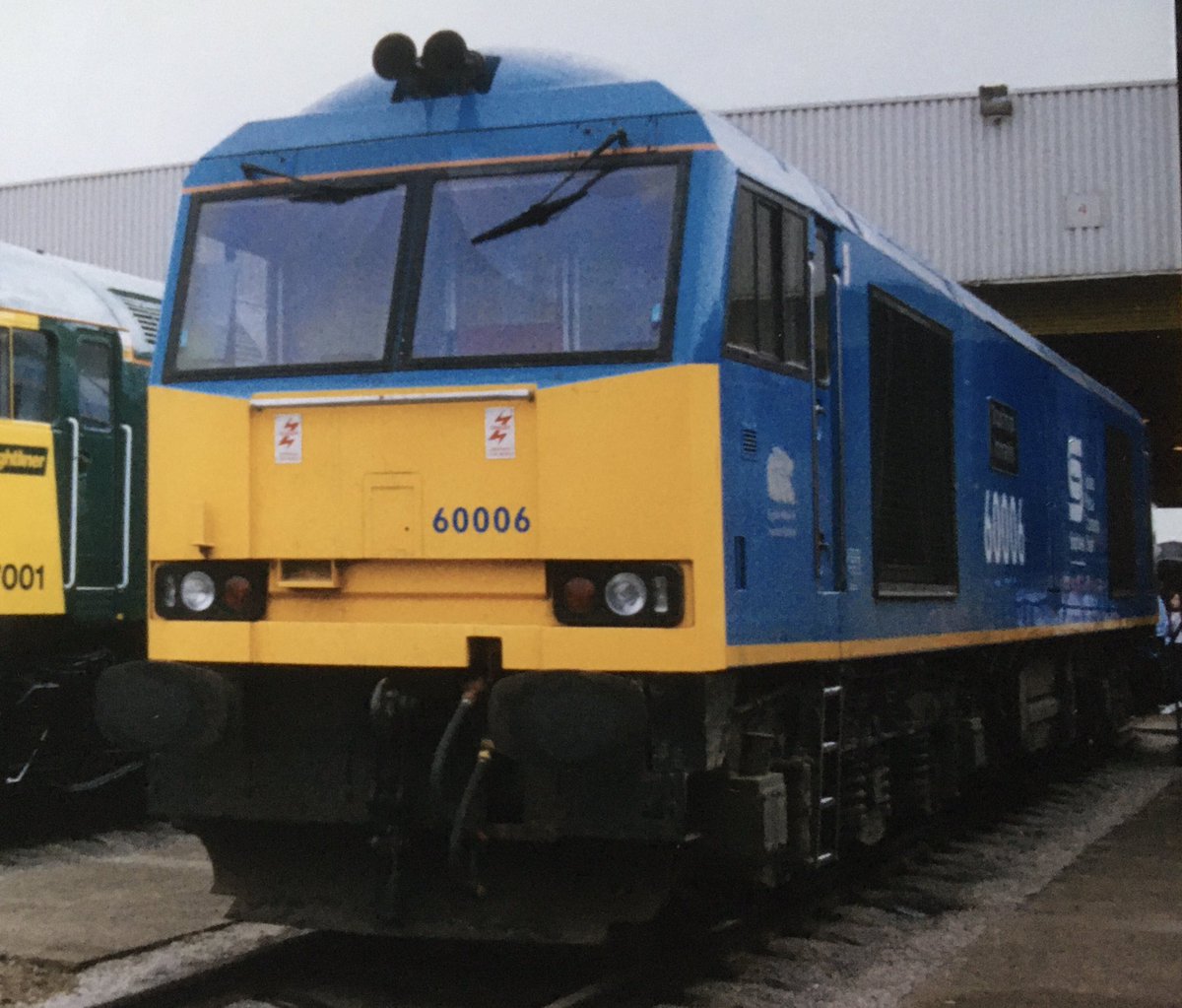 I see blue #class60 are trending a bit (Cappagh blue) and very nice it looks too, so here’s a previous carnation for comparison. 
#TugTursday