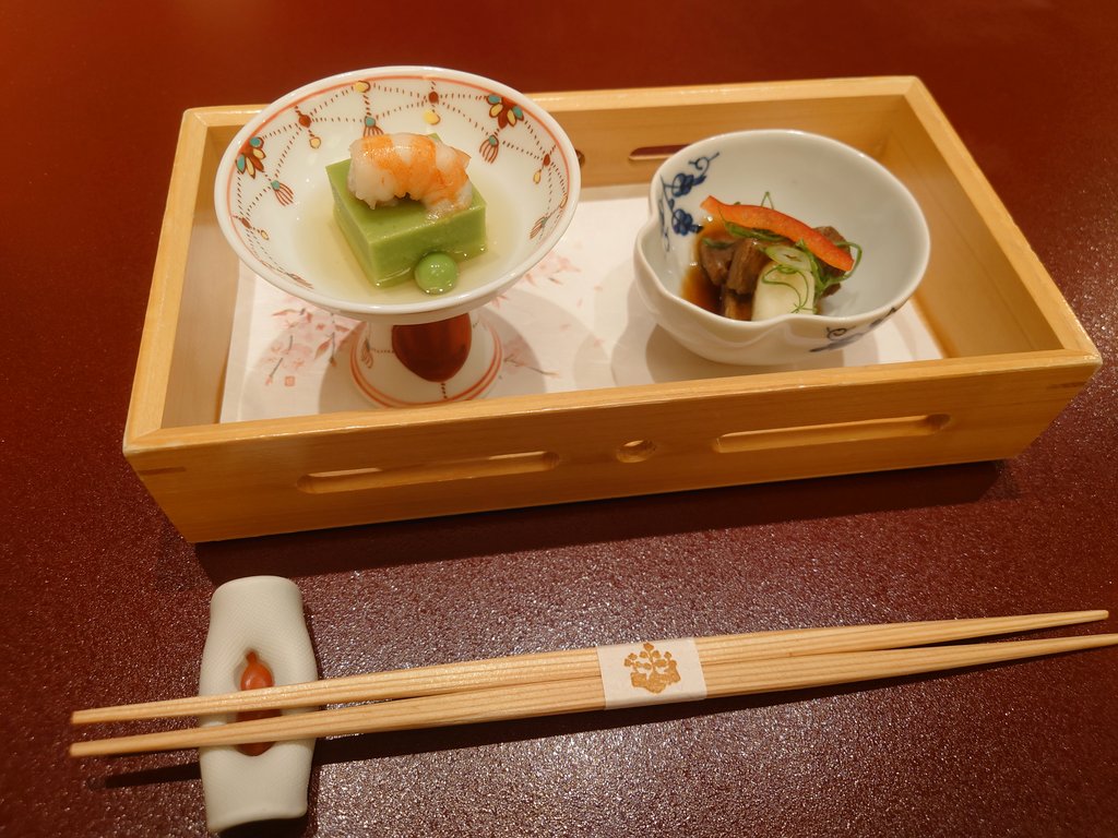 fun_trip01's tweet photo. 東京都、人形町今半。
日本屈指の名店にて、すき焼きをば。言わずもがな、笑っちゃうくらいに美味しすぎる…！
#旅行日記 https://t.co/Bu9GIPnnyC