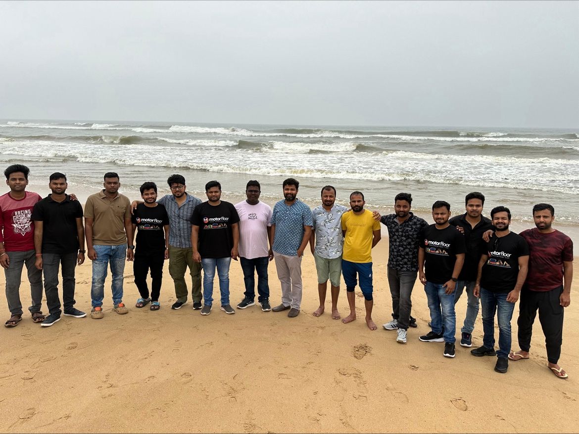 motorfloorindia's tweet photo. First #MotorFloor team offsite at Konark, Odisha.
Entire team in @motorfloorindia colours eager to make it big this financial year.

Stay tuned for exciting updates coming soon. https://t.co/8rdZkezcsG