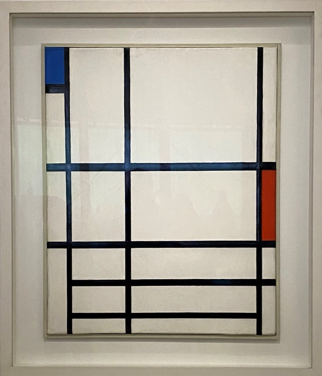 #LaTraverséedesApparences Mondrian, Composition en rouge, bleu et blanc II, 1937 « Yves Saint Laurent aux musées » au @CentrePompidou  À revoir sur ma chaîne youtu.be/0x_ZBusggNU