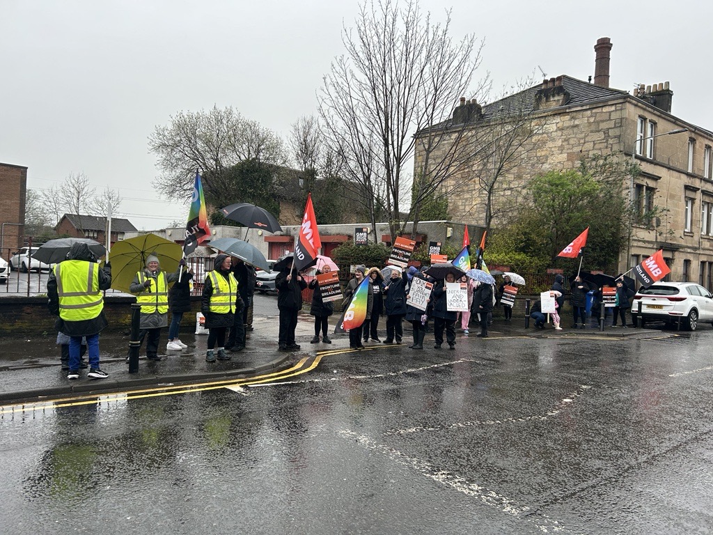 Carers in Renfrewshire and Falkirk Councils are on strike today for equal pay. Council Leaders must agree to uprate pay and compensate key frontline workers caring for our most vulnerable in the heart of our communities.