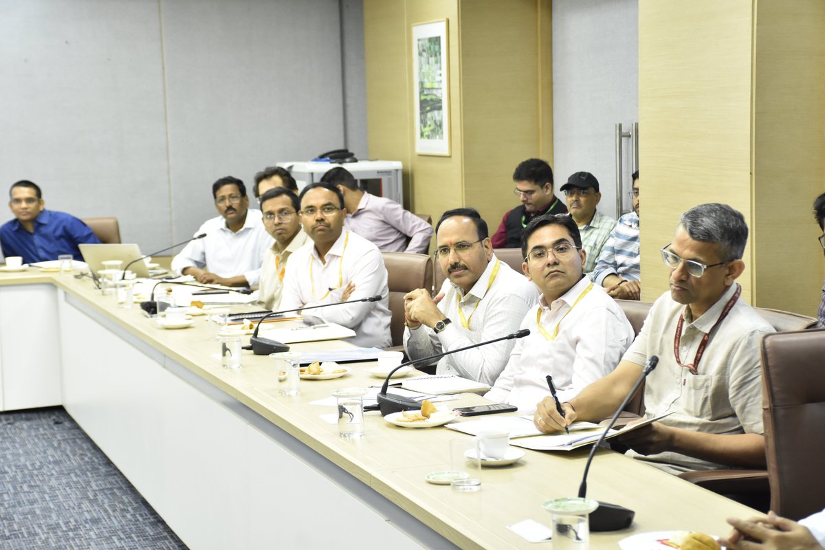 Convergence of skill development activities is crucial for effective implementation of schemes. In this regard, Shri Atul Kumar Tiwari, Secretary, MSDE, chaired a meeting with the officials of other ministries to arrive at concrete steps basis the suggestions of the…